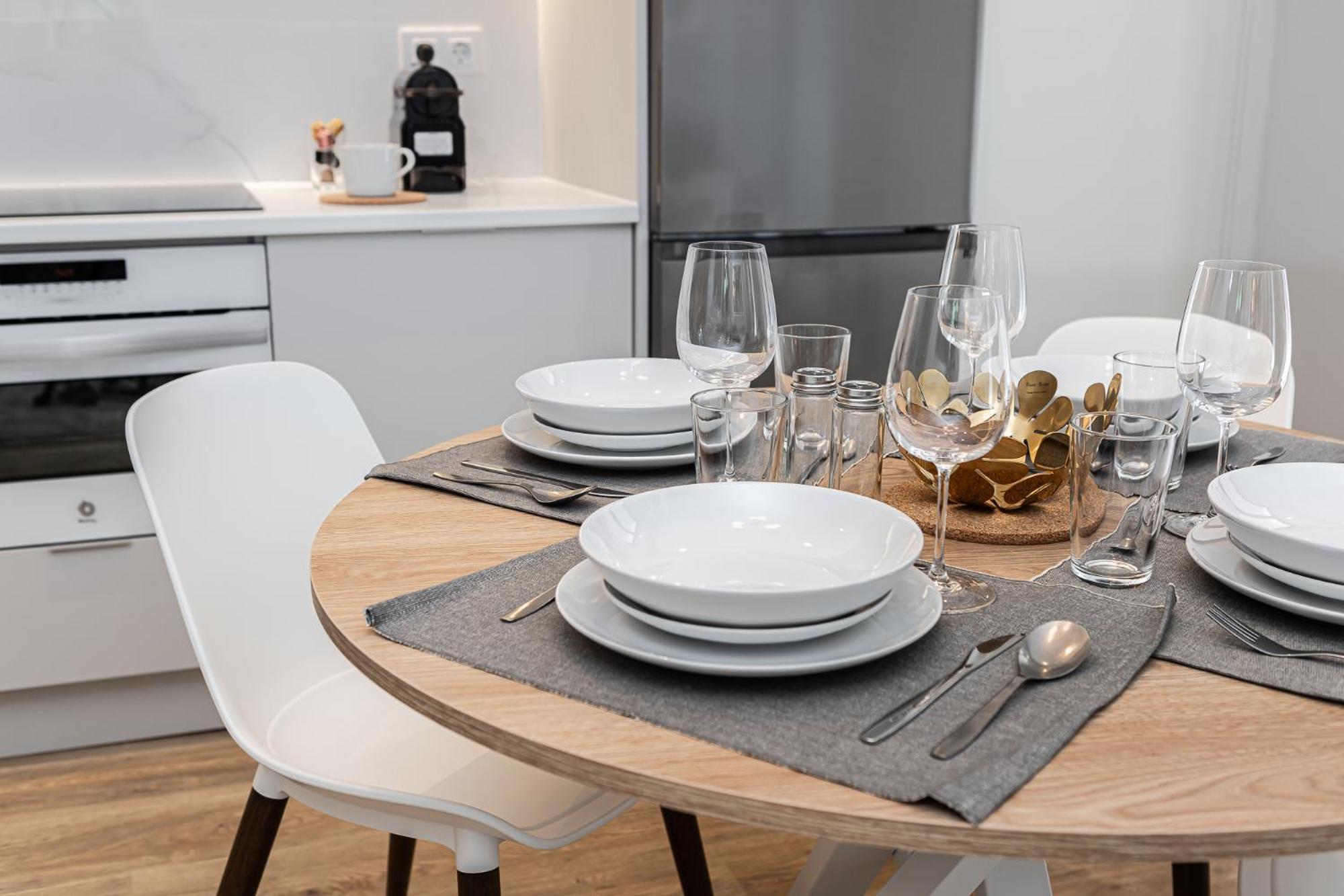 Appartement Waou Essence Iii Anton Martin - Corta Duracion