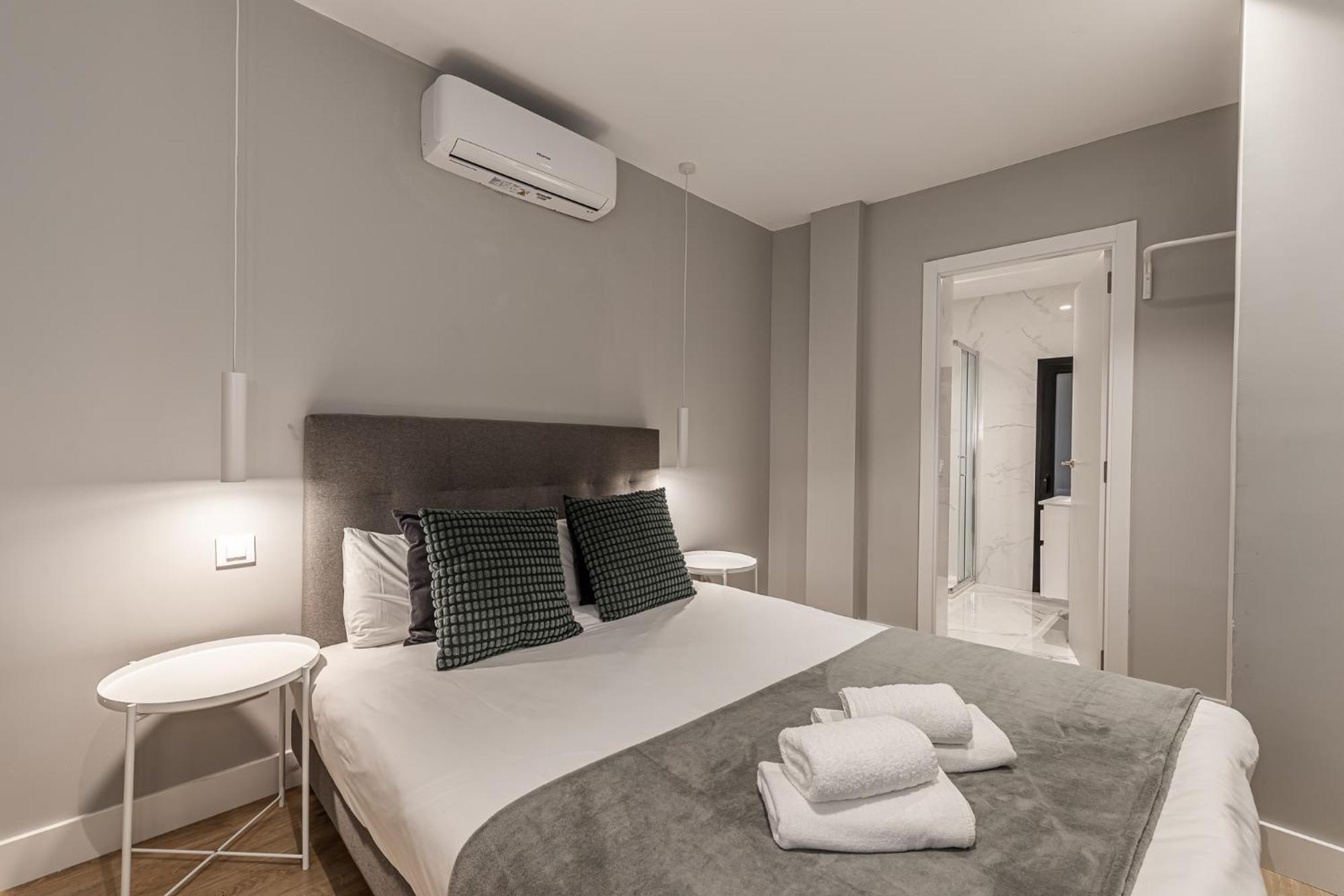 Appartement Waou Essence Iii Anton Martin - Corta Duracion