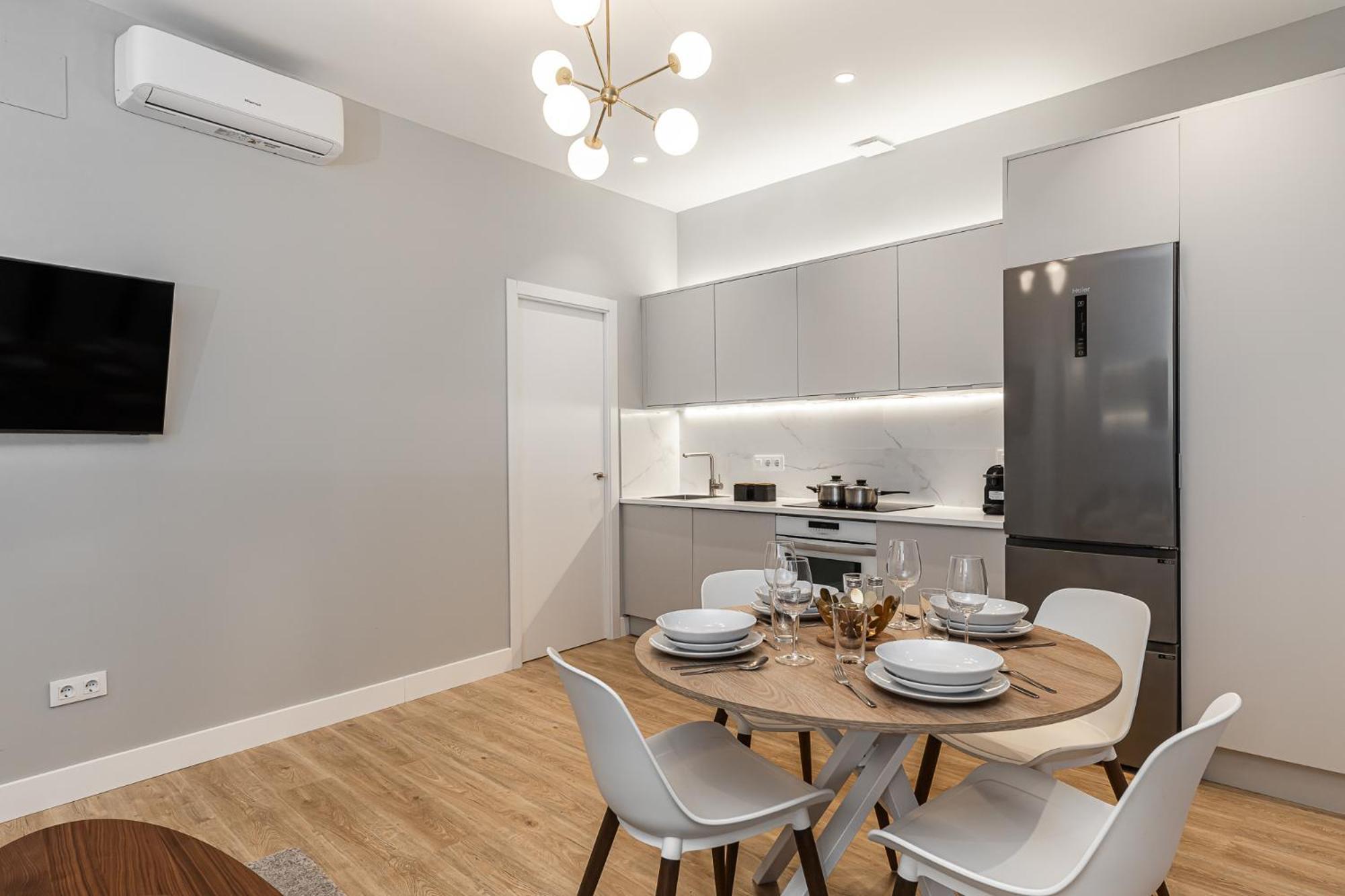 Apartament Waou Essence Iii Anton Martin - Corta Duracion